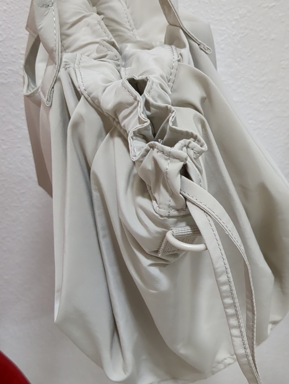 UNIQLO Drawstring Bag In Beige - Picture 6 of 16